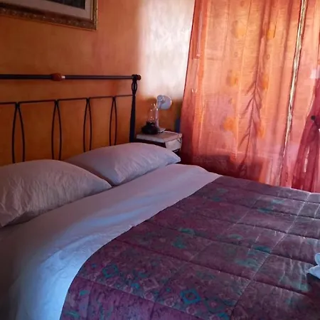 A Santy'S House 1Piano-No Lift-Shuttle A Pagamento-Raggiungibile A Piedi Aeroporto-Fermata Bus Fiera Di Roma A 3 Minuti-Air Condiz Ed Extra Bed For A Fee A Pagamento Apartment Fiumicino Exterior photo