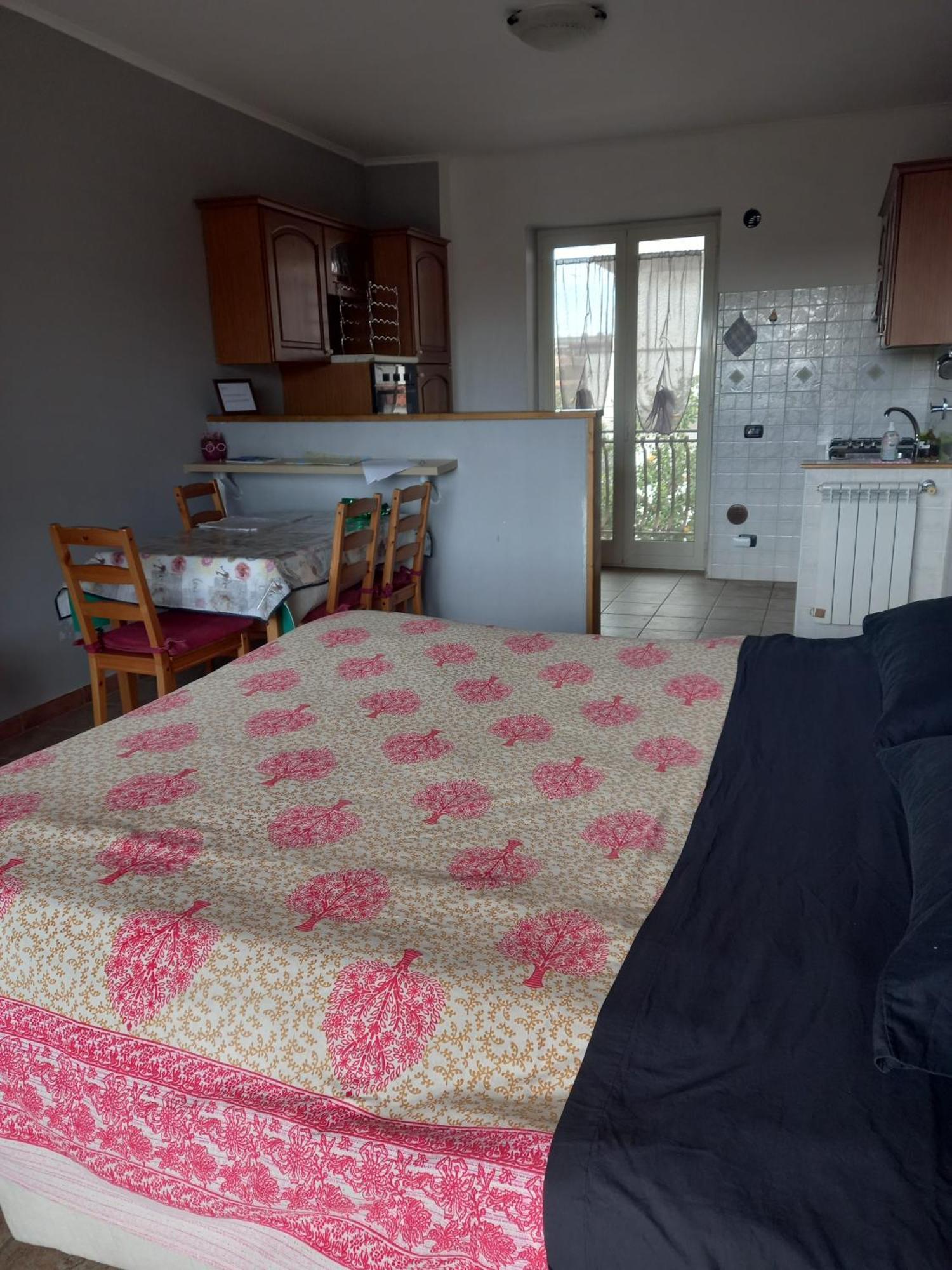 A Santy's House: Rome Budget Apartment Fiumicino